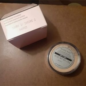 2 Mary Kay Mineral Powder Foundation Ivory 2.